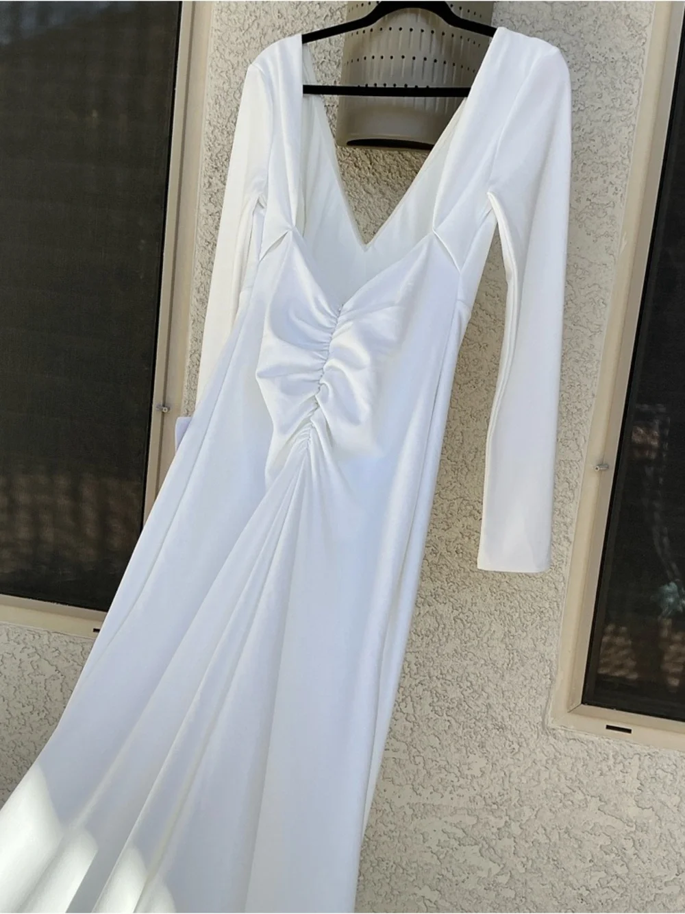 NWT Lulu’s Extravagant Love White Backless Long Sleeve Ruched Maxi Wedding Dress